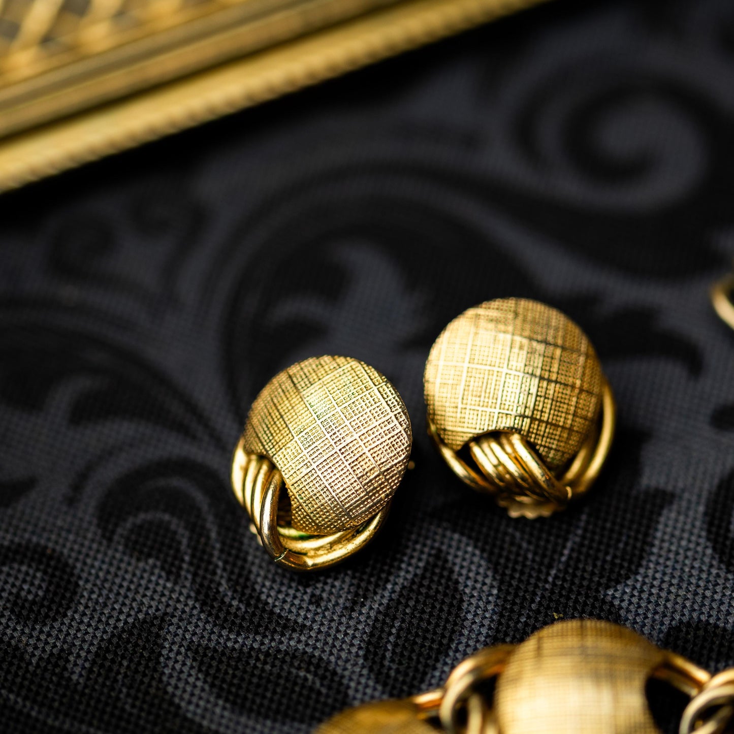 Gold Tone Jewelry Set Costume Vintage Estate