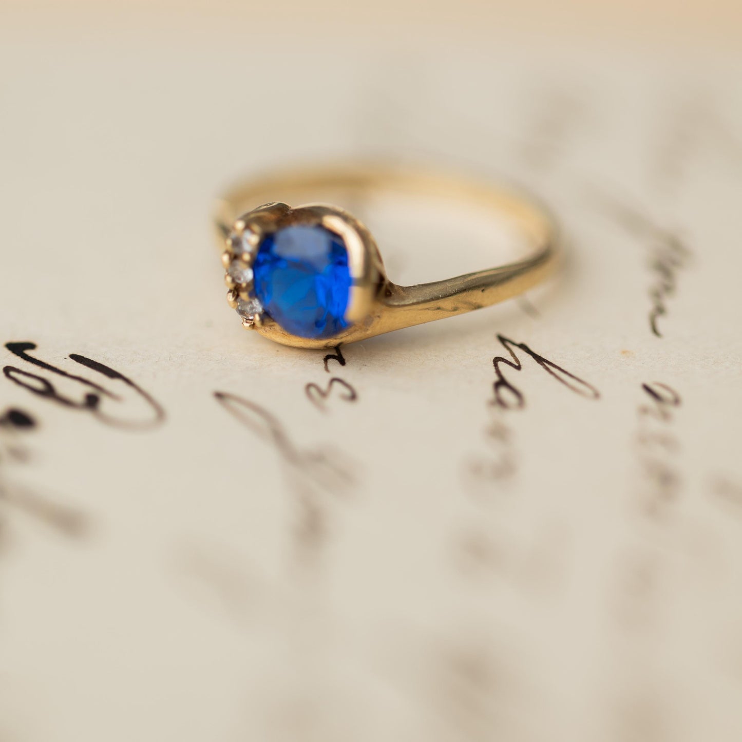 10K Gold Ring Blue Spinel Diamond Vintage Estate Jewelry