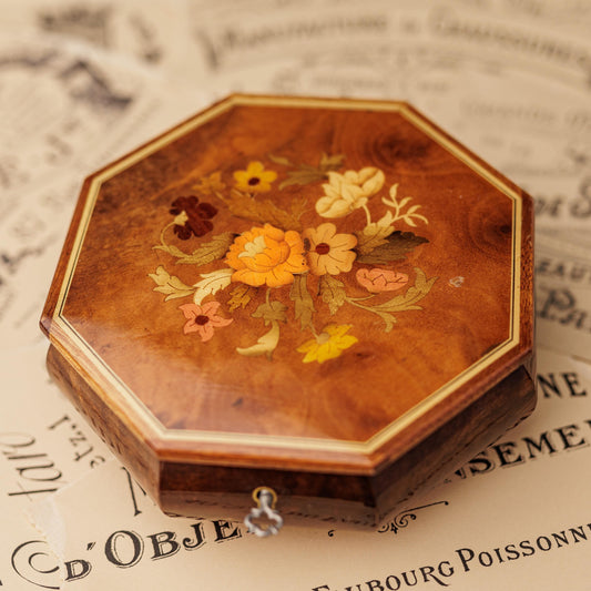 Vintage Jewelry Box Italian Wood Red Velvet Music Box Estate Lot, Romeo & Juliet