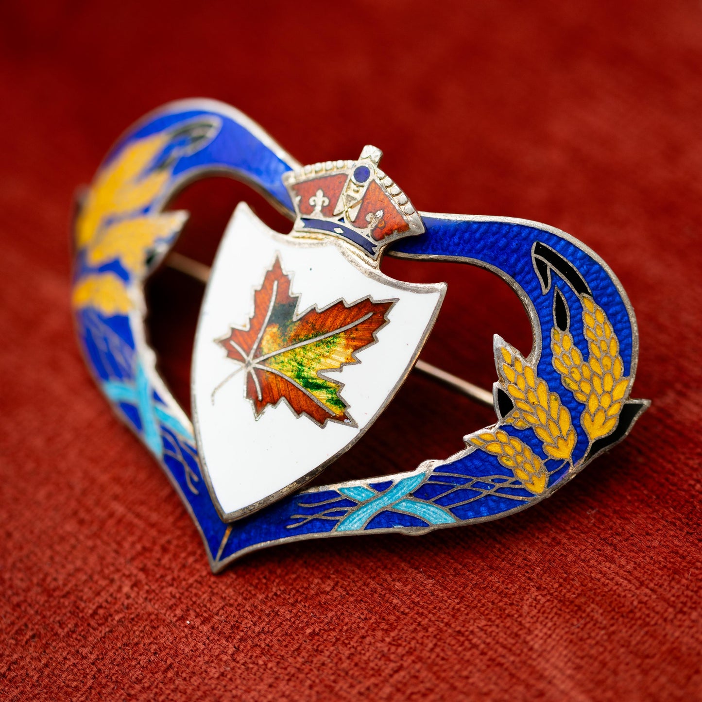 Silver Brooch Sterling 925 Souvenir Canadian Large Vintage Estate Jewelry