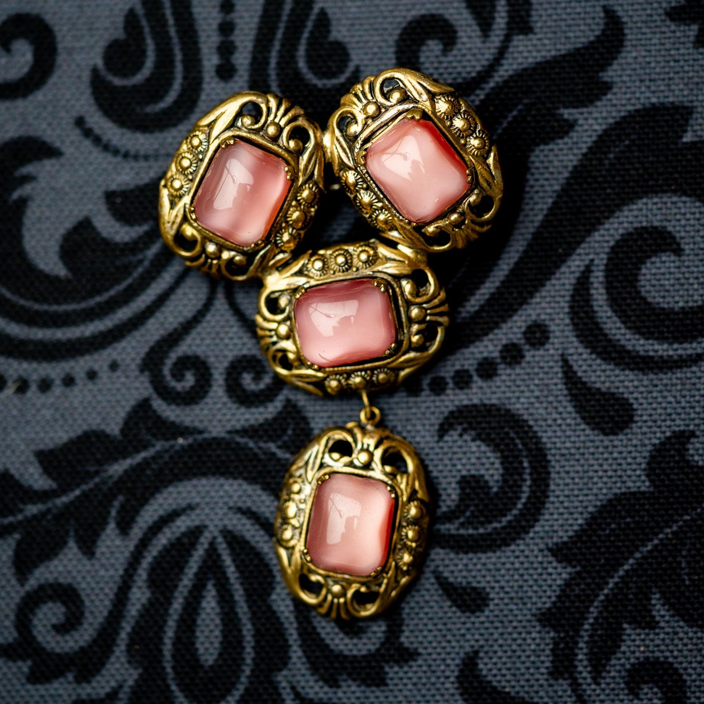 Antique Brooch Pin Czech Glass Gold Tone Vintage Estate Jewelry