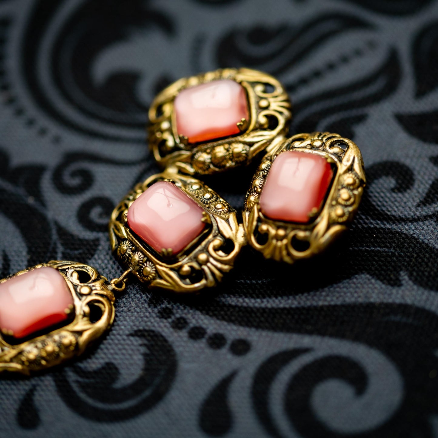 Antique Brooch Pin Czech Glass Gold Tone Vintage Estate Jewelry