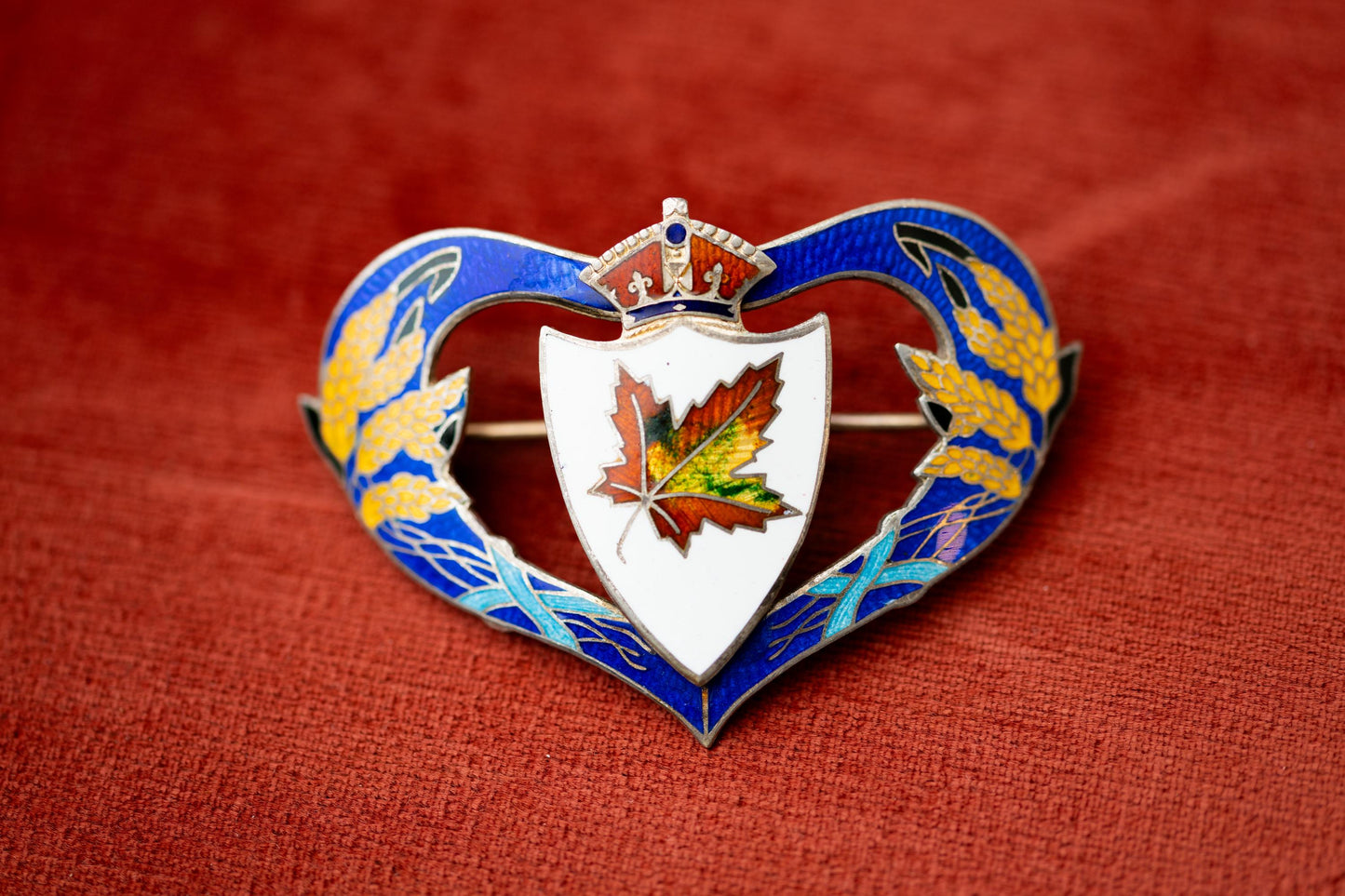 Silver Brooch Sterling 925 Souvenir Canadian Large Vintage Estate Jewelry