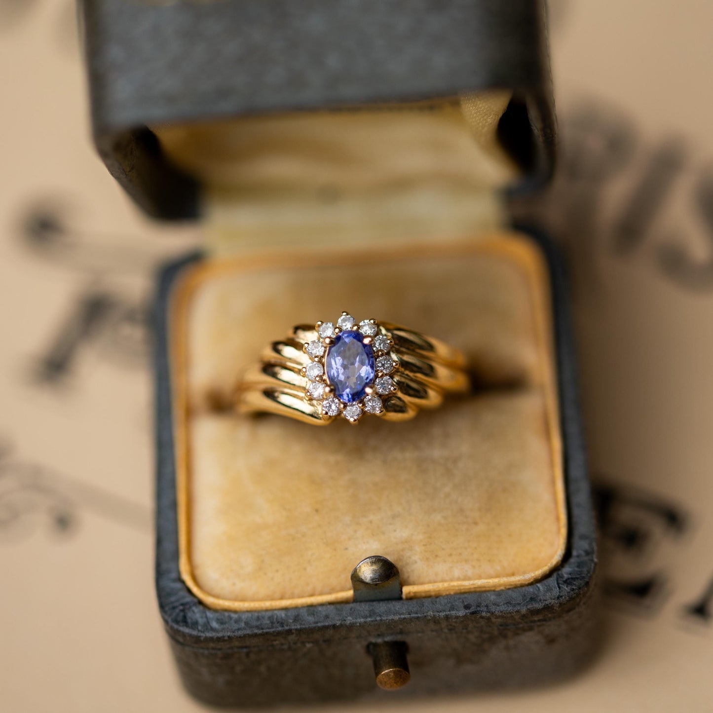 14k Gold Ring Tanzanite Diamonds 585 Vintage Estate Jewelry