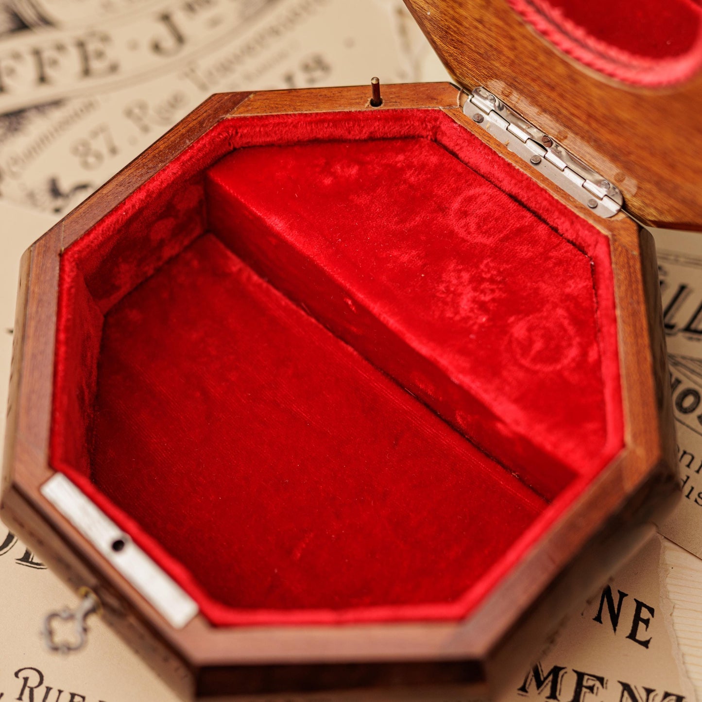 Vintage Jewelry Box Italian Wood Red Velvet Music Box Estate Lot, Romeo & Juliet